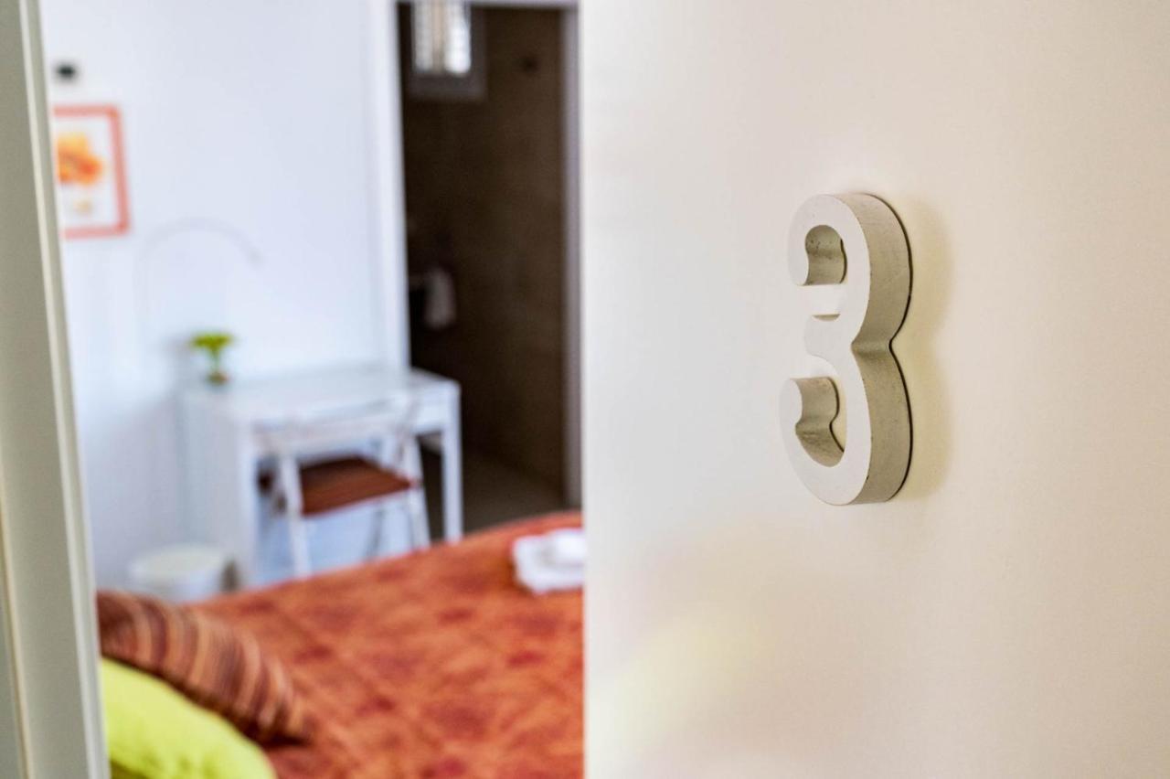 Casa Oliva 52 Apartment Севиля Екстериор снимка